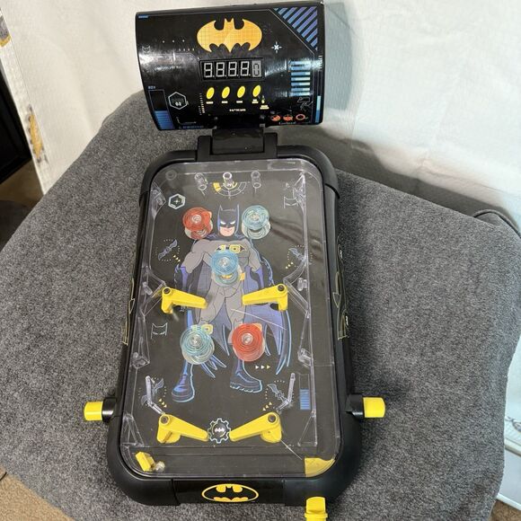Vintage BATMAN Table-Top PINBALL Machine / Game. (Music + Lights WORK) - Picture 1 of 8